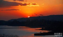 長沙做網(wǎng)站要注意什么問題？（長沙做網(wǎng)站的4個(gè)要求）